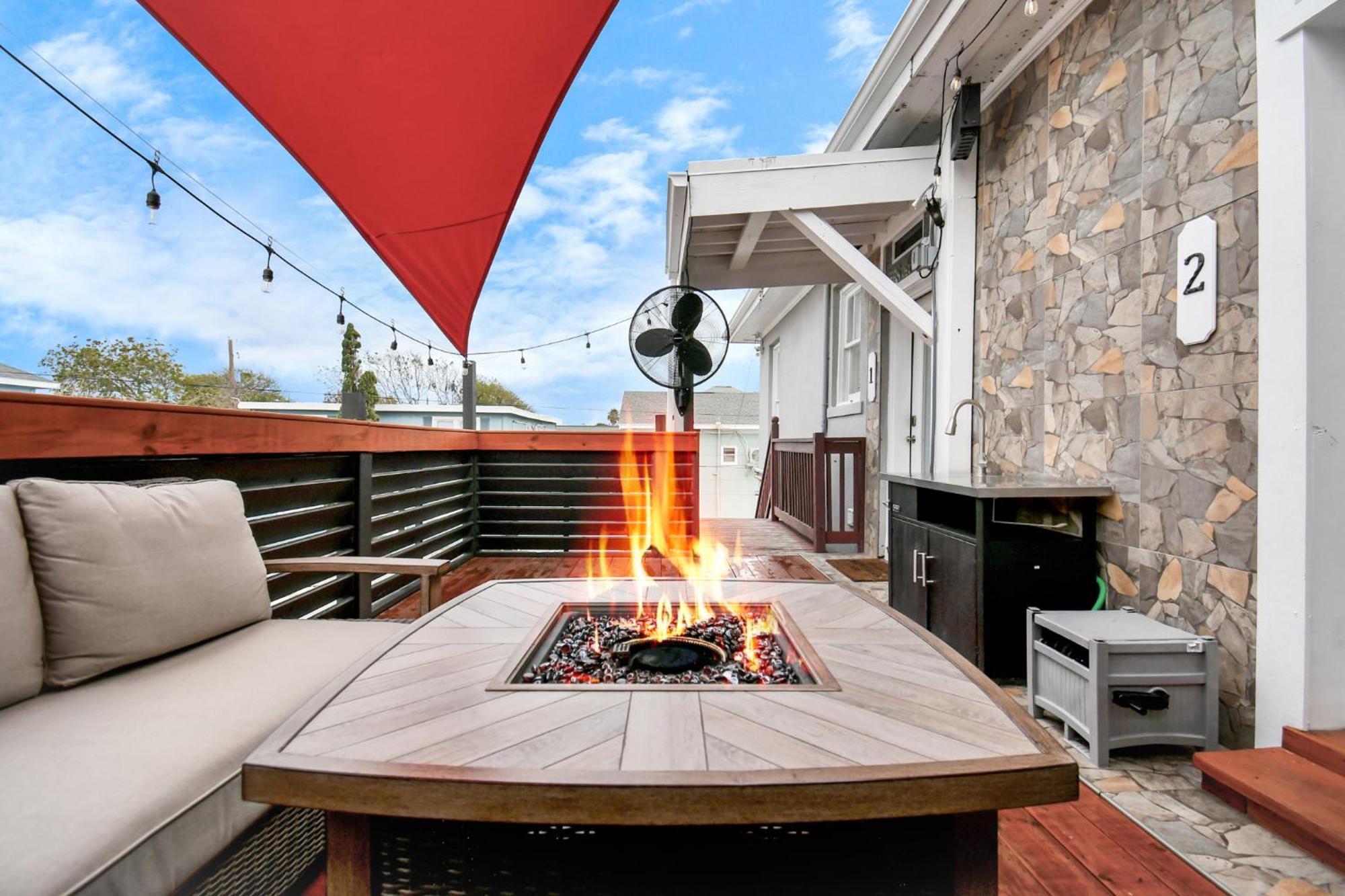 Apartament Nautical Loft With Outdoor Kitchen & Beach Access Galveston Zewnętrze zdjęcie